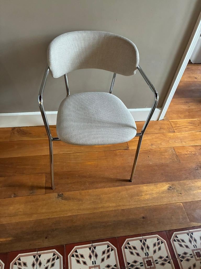 NIEUW 4 x eetkamerstoelen beige met chroom frame, Huis en Inrichting, Stoelen, Ophalen, Overige materialen, Overige kleuren, Nieuw