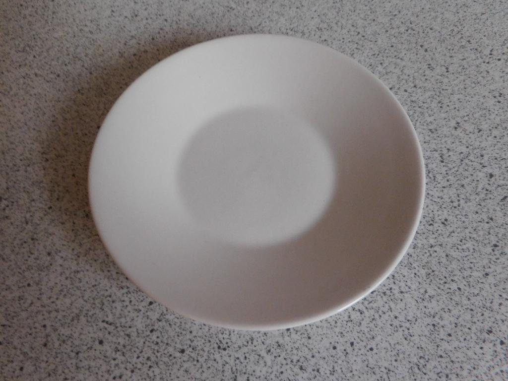 Bord 12,5 cm. New Bone China Crème Premier Hema, Ophalen of Verzenden, Zo goed als nieuw, Bord(en), Overige stijlen