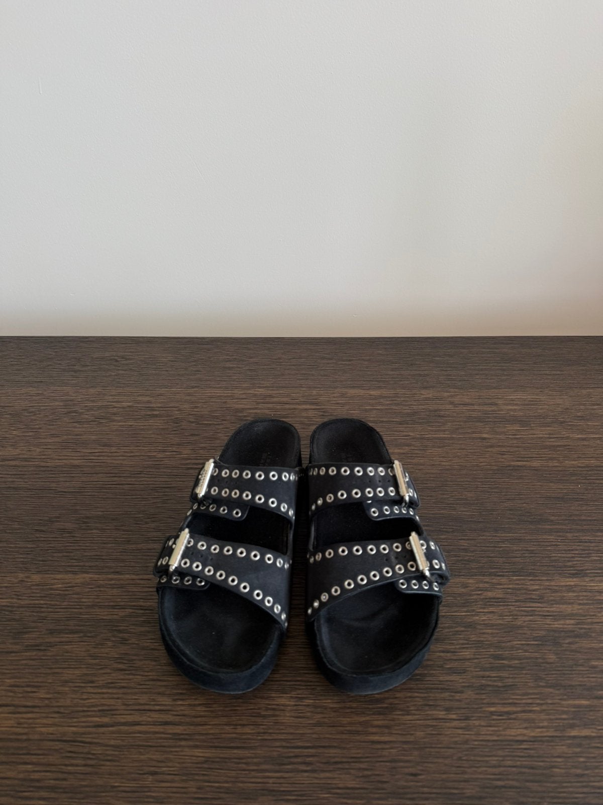 Isabel Marant suède slippers, Slippers, Verzenden, Zwart, Zo goed als nieuw