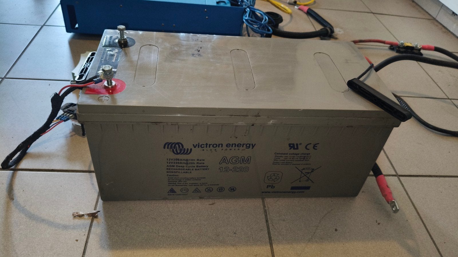Victron AGM 220AH gel accu, Ophalen