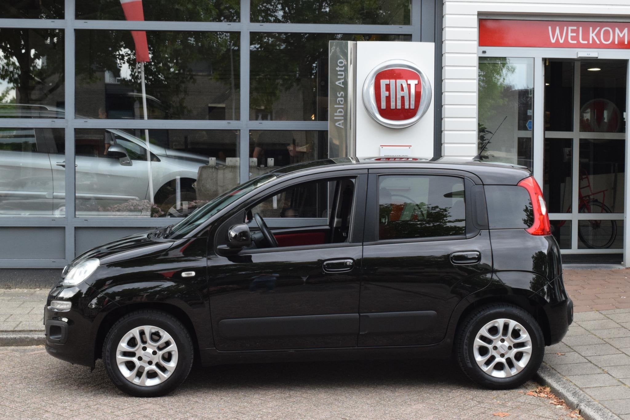 Fiat Panda 1.2 Lounge|Dealeronderhouden!, Stof, Gebruikt, Zwart, Origineel Nederlands