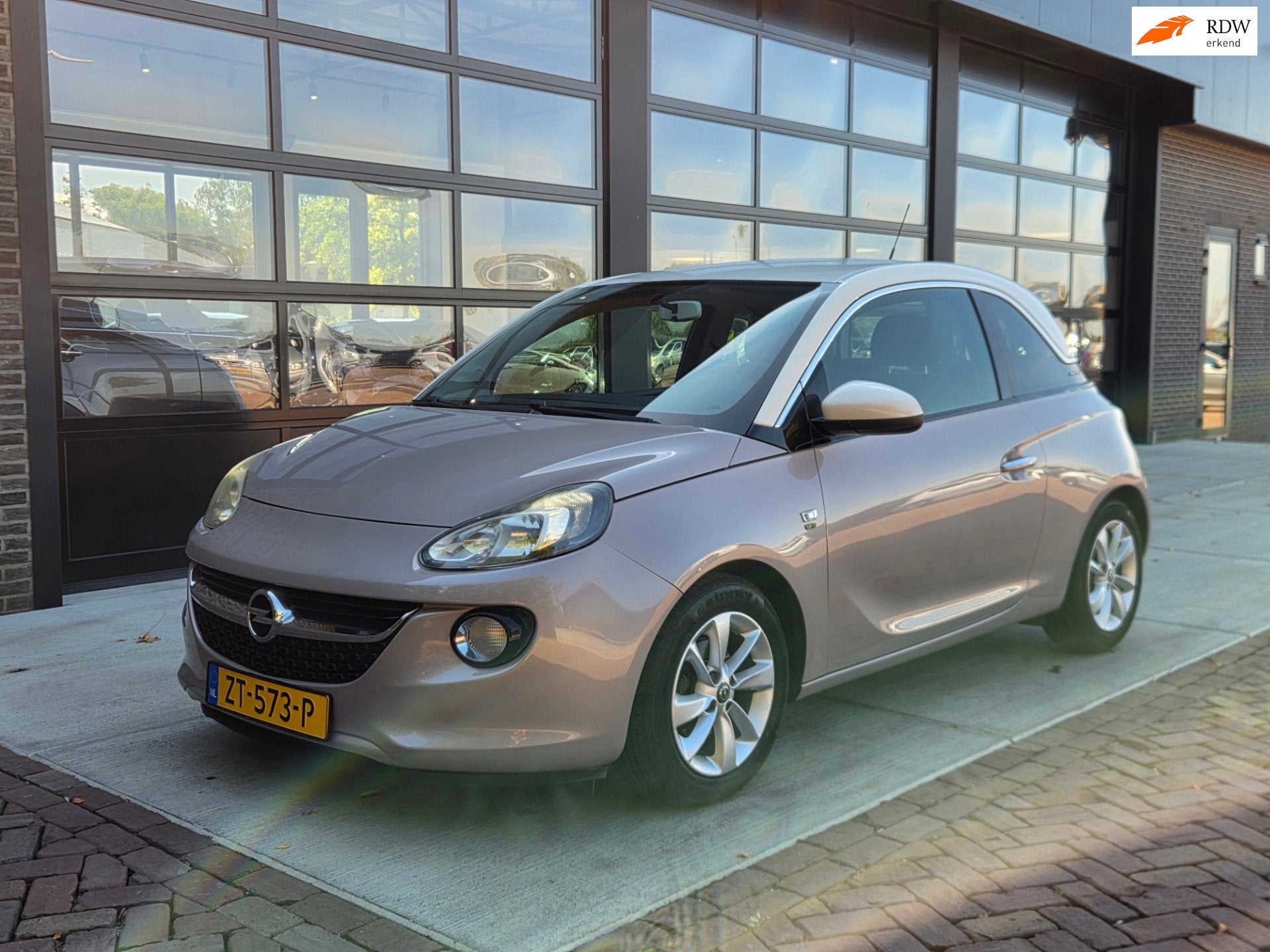 Opel ADAM 1.4 Glam | Met Sterrenhemel! |, Voorwielaandrijving, Euro 5, ADAM, 1398 cc