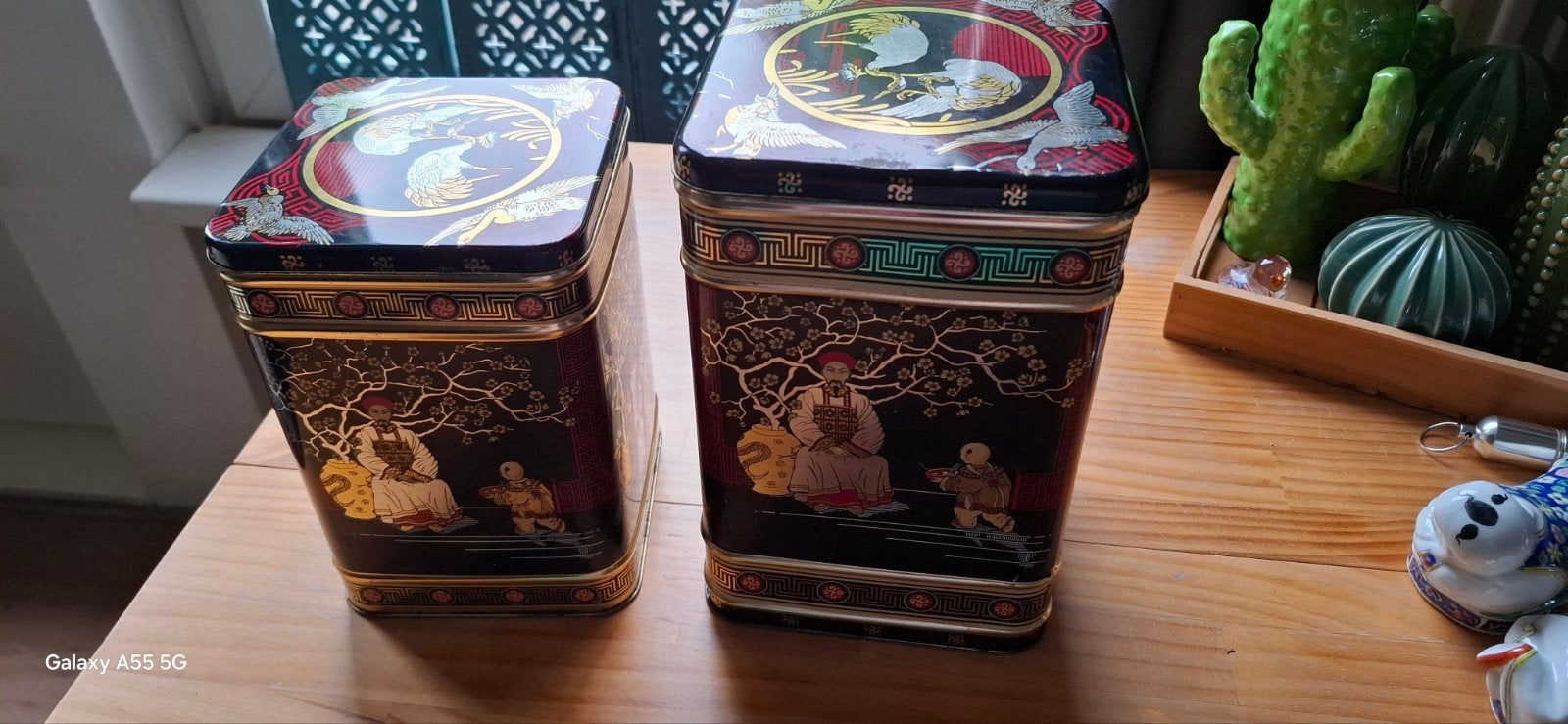 Twee grote chinees blikken, Ophalen of Verzenden, Gebruikt