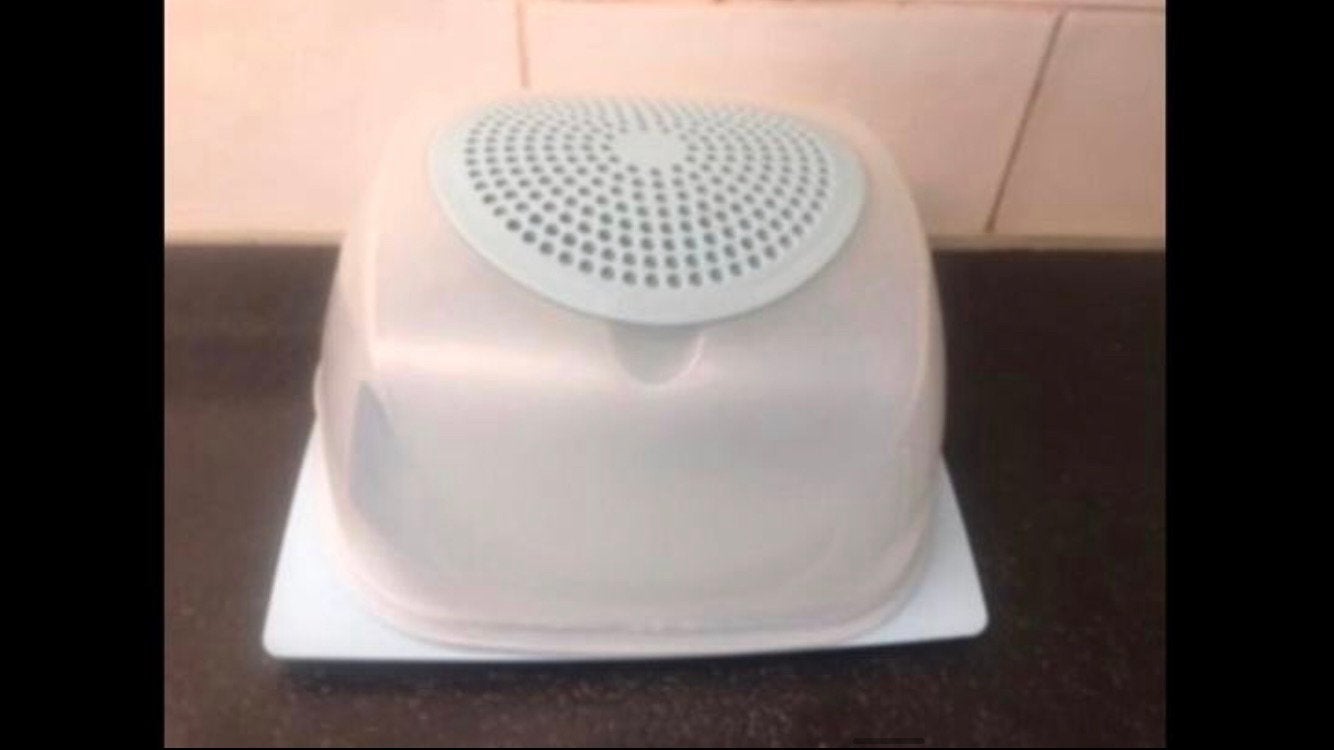 Tupperware cheesesmart kaasdoos kaasstolp groen, Gebruikt, Ophalen of Verzenden, Bus of Trommel, Met deksel