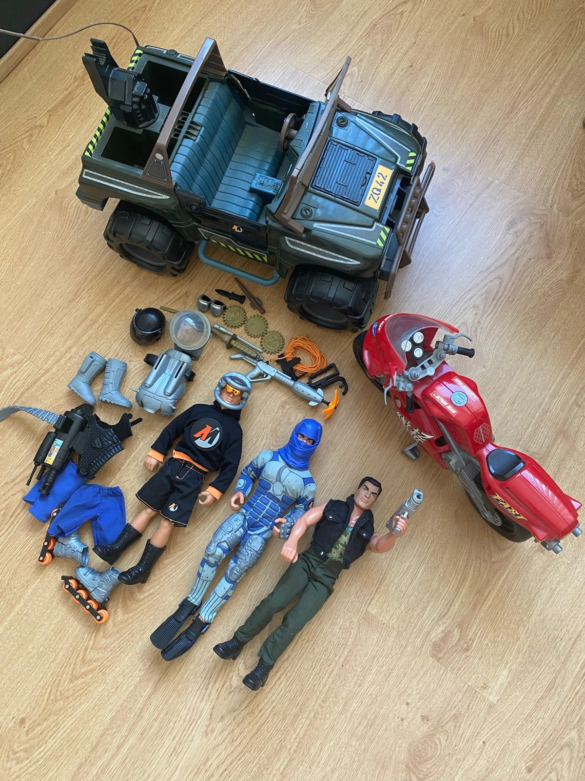 Gratis Actiefiguren en voertuigen set - Action Man, Kinderen en Baby's, Speelgoed | Actiefiguren, Ophalen, Gebruikt