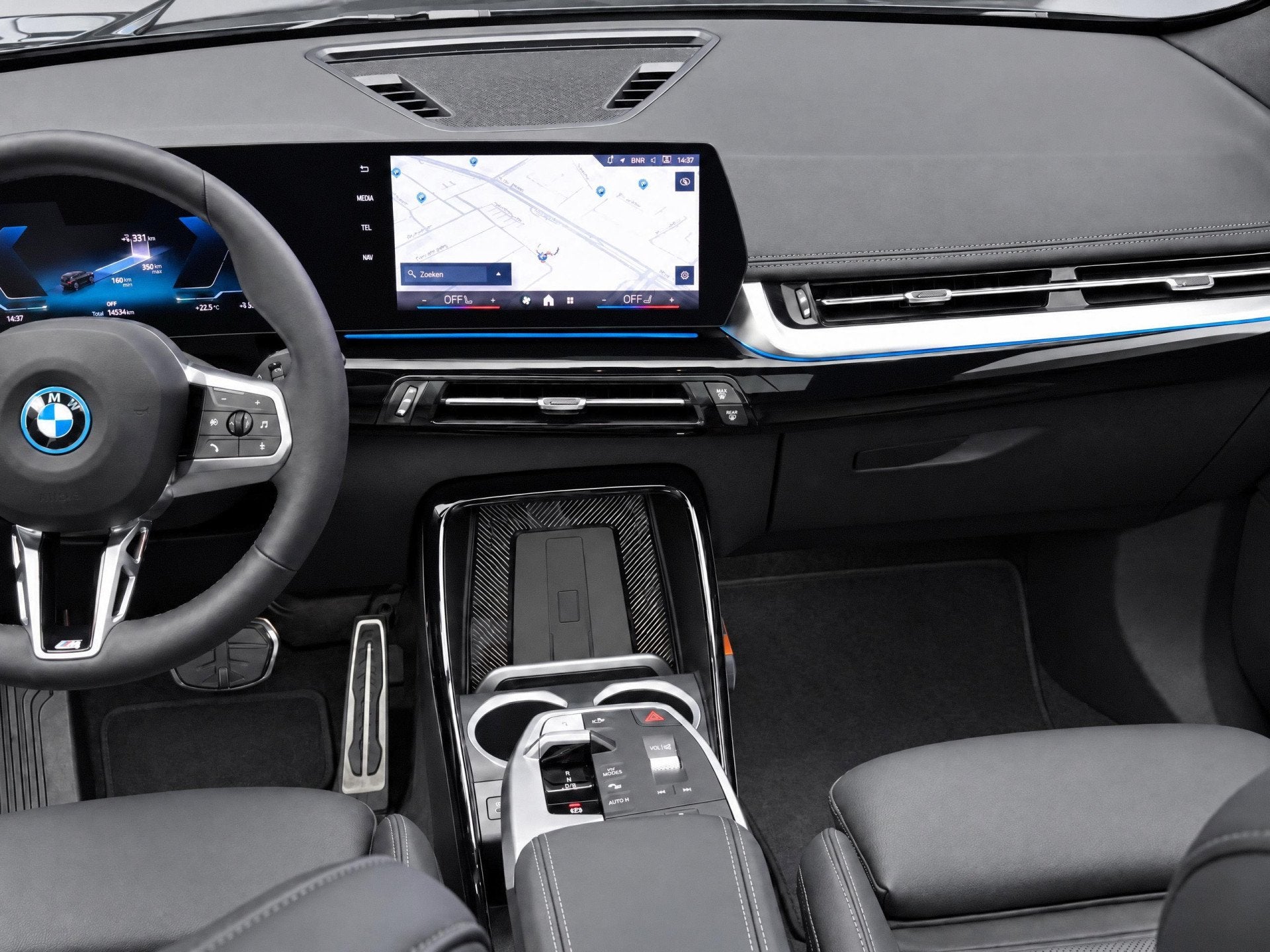 BMW iX1 eDrive20 M Sport / Panoramadak / Sportstoelen / Comf, Dealer onderhouden, Gebruikt, Met garantie (alle), 24 min