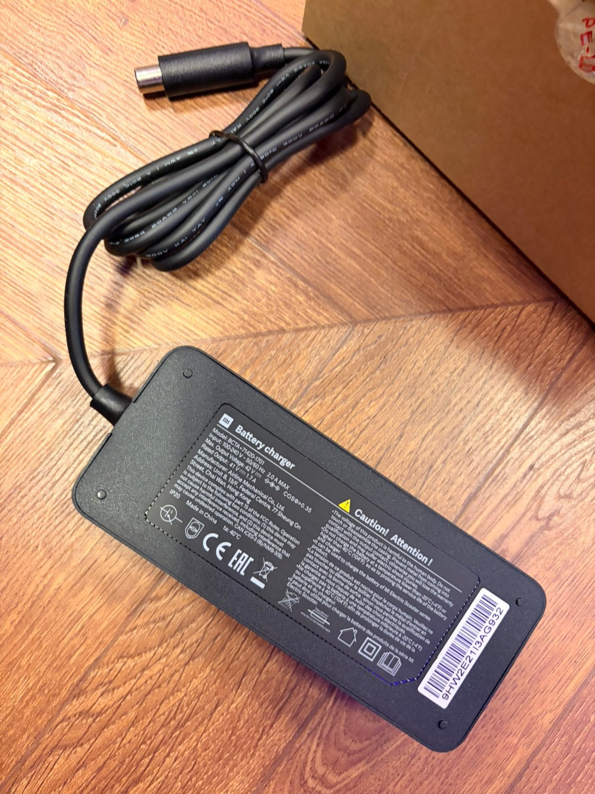 XIAOMI MI 3 gray lader oplader aflever set, Computers en Software, Laptop-opladers, Ophalen, Nl, Nl, Zo goed als nieuw
