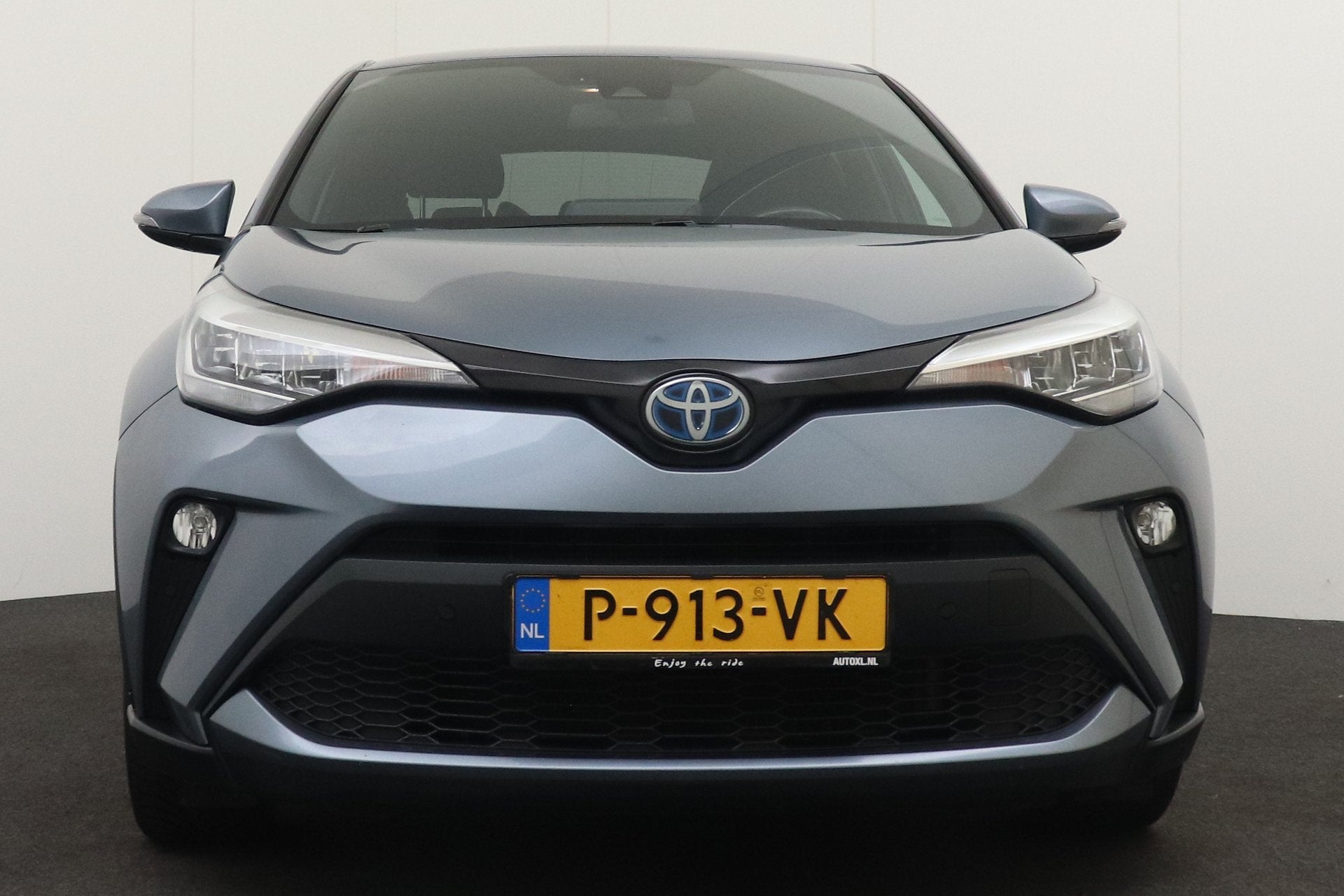 Toyota C-HR 1.8 Hybrid Style Half-Leder Camera Dodehoek Trek, Auto's, Dealer onderhouden, 4 cilinders, Leder en Stof, Origineel Nederlands