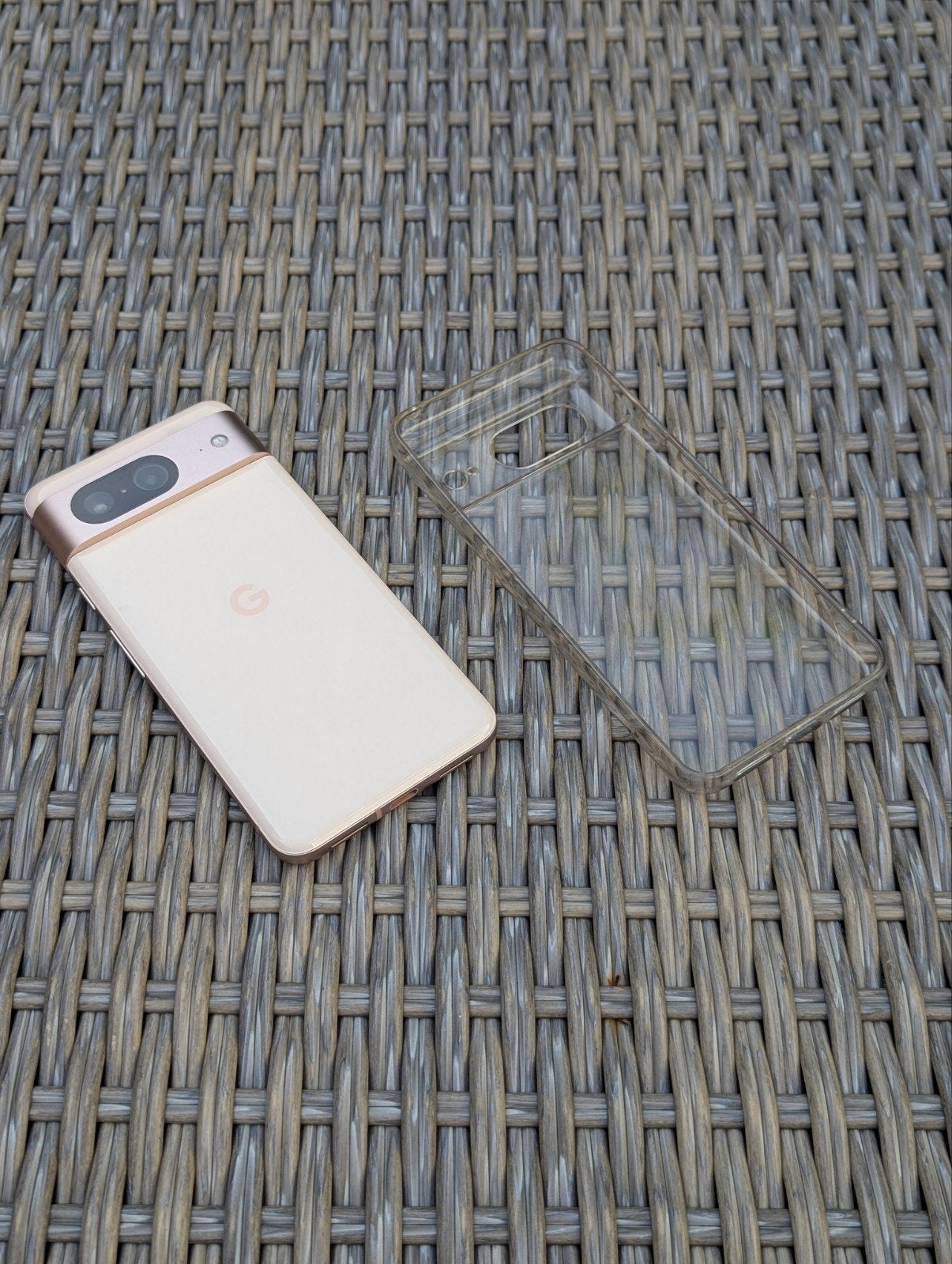Foto 6 van Google Pixel 8 128GB Rosé Goud

€