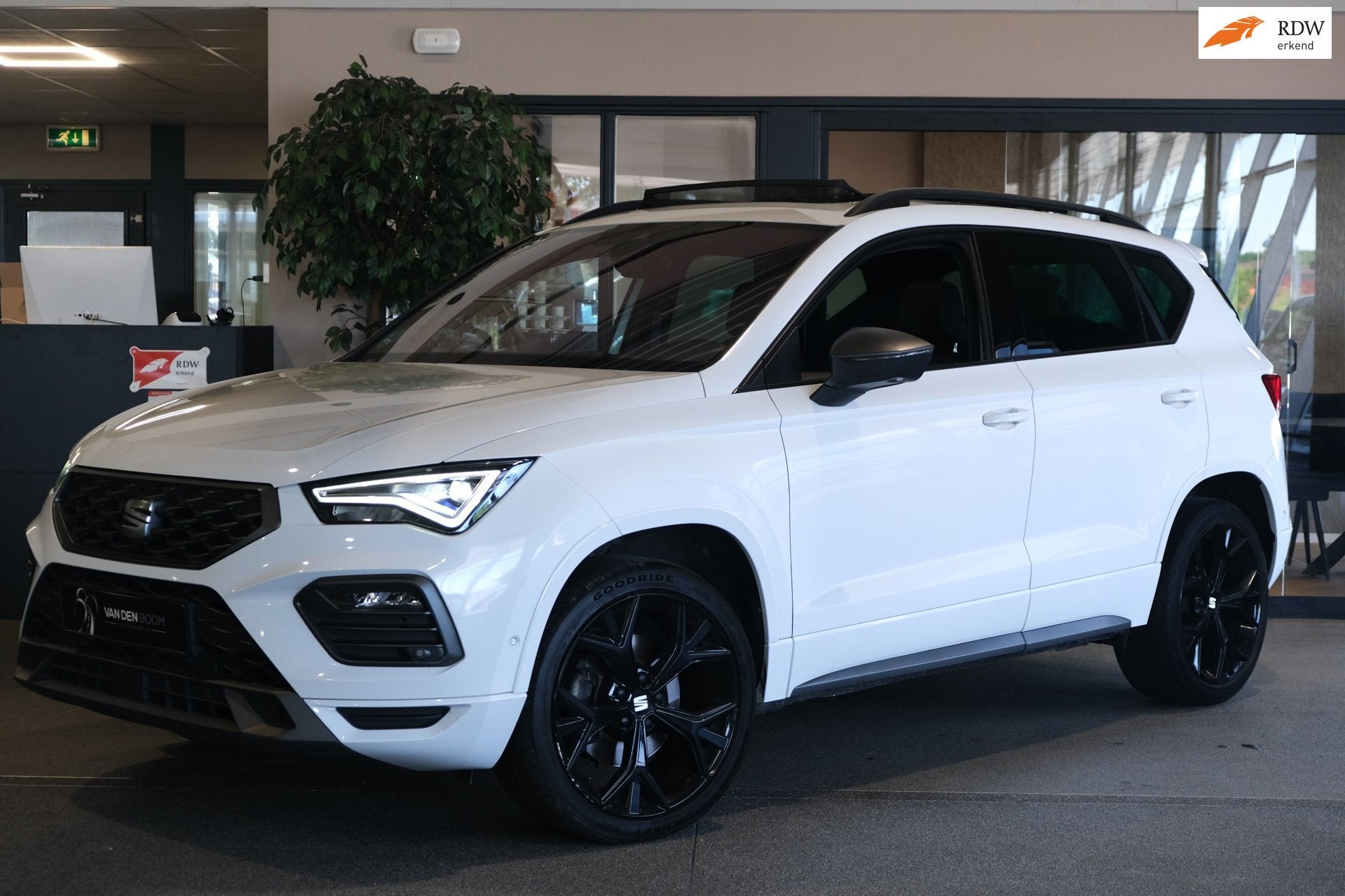 Seat Ateca 1.5 TSI FR 150PK DSG Pano Led Alcantara Trekhaak, Auto's, Seat, 15 km/l, 4 cilinders, 150 pk, Ateca
