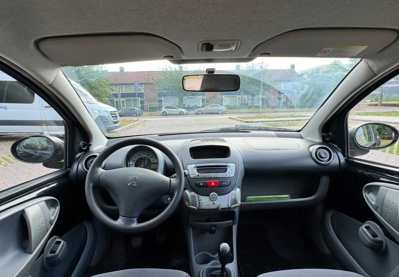 Peugeot 107 | 2011| 5-DEURS| E-RAMEN| AİRCO| APK 14-10-2027|, Auto's, Voorwielaandrijving, 4 stoelen, Origineel Nederlands, Handgeschakeld