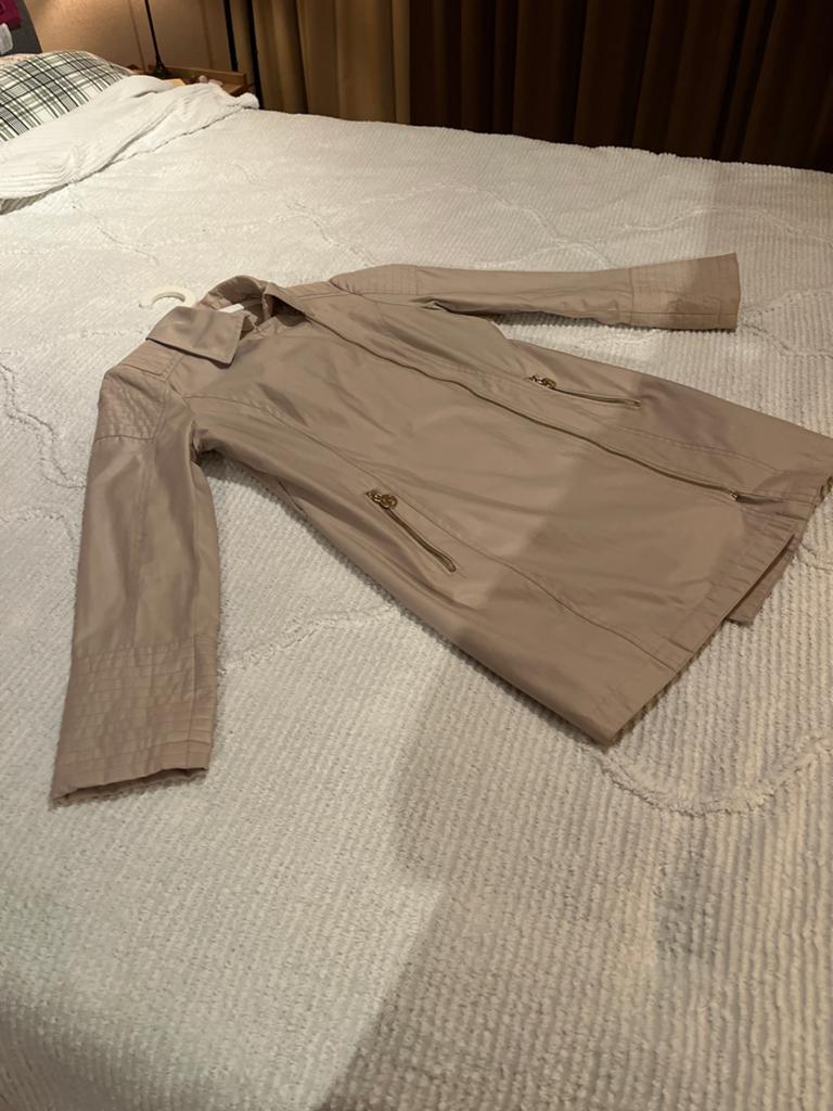 Michael Kors Trenchcoat Beige Maat S, Ophalen of Verzenden, Zo goed als nieuw, Maat 36 (S), Beige