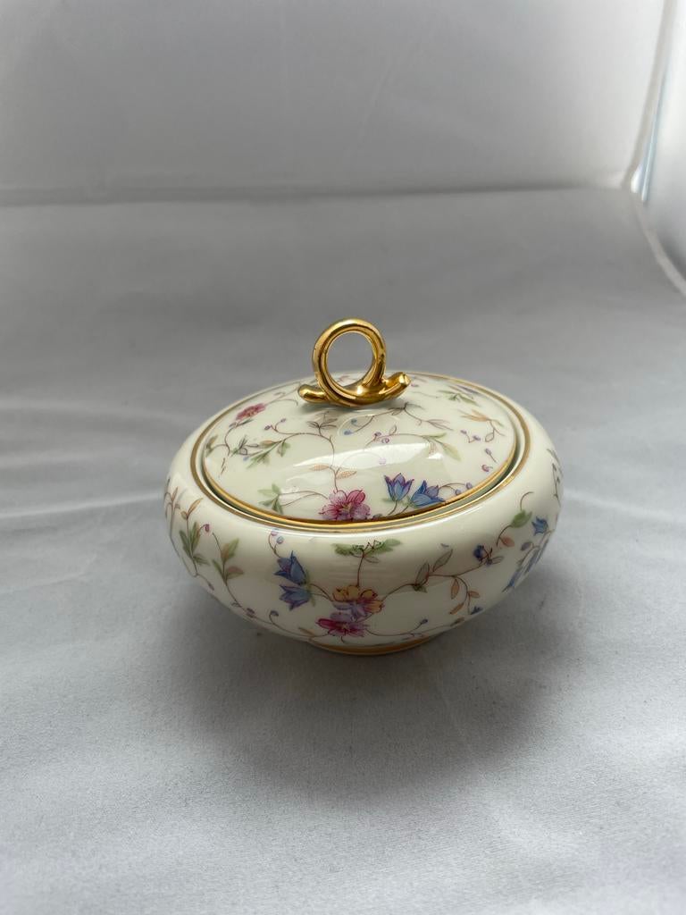 Vintage Jaeger & Co Bavaria Porseleinen Doosje met Bloemdeco, Ophalen of Verzenden