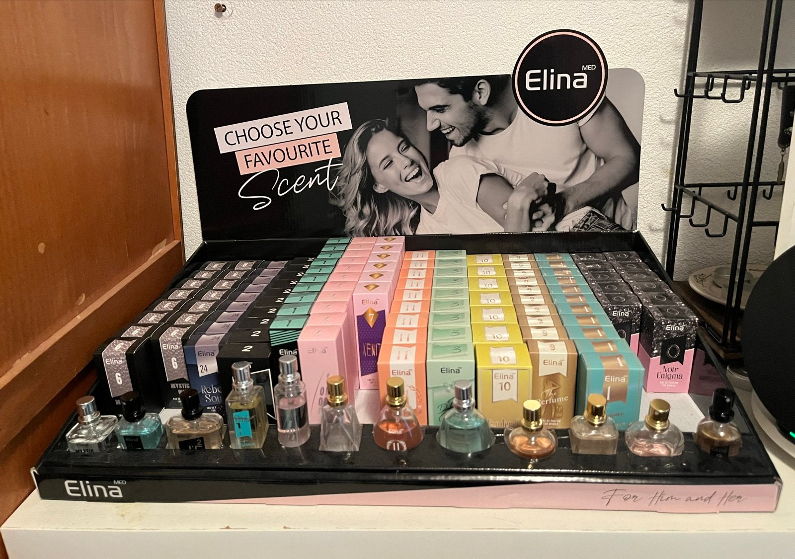 ELINA parfum display (118 stuks) met diverse geuren, Ophalen, Nieuw