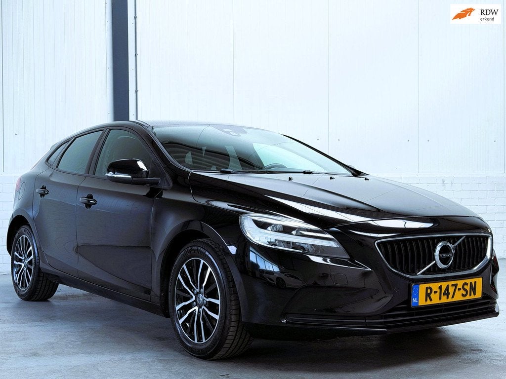 Volvo V40 2.0 T2 Inscription|Trekhaak|Full LED, Auto's, Voorwielaandrijving, Stof, Gebruikt, 4 cilinders