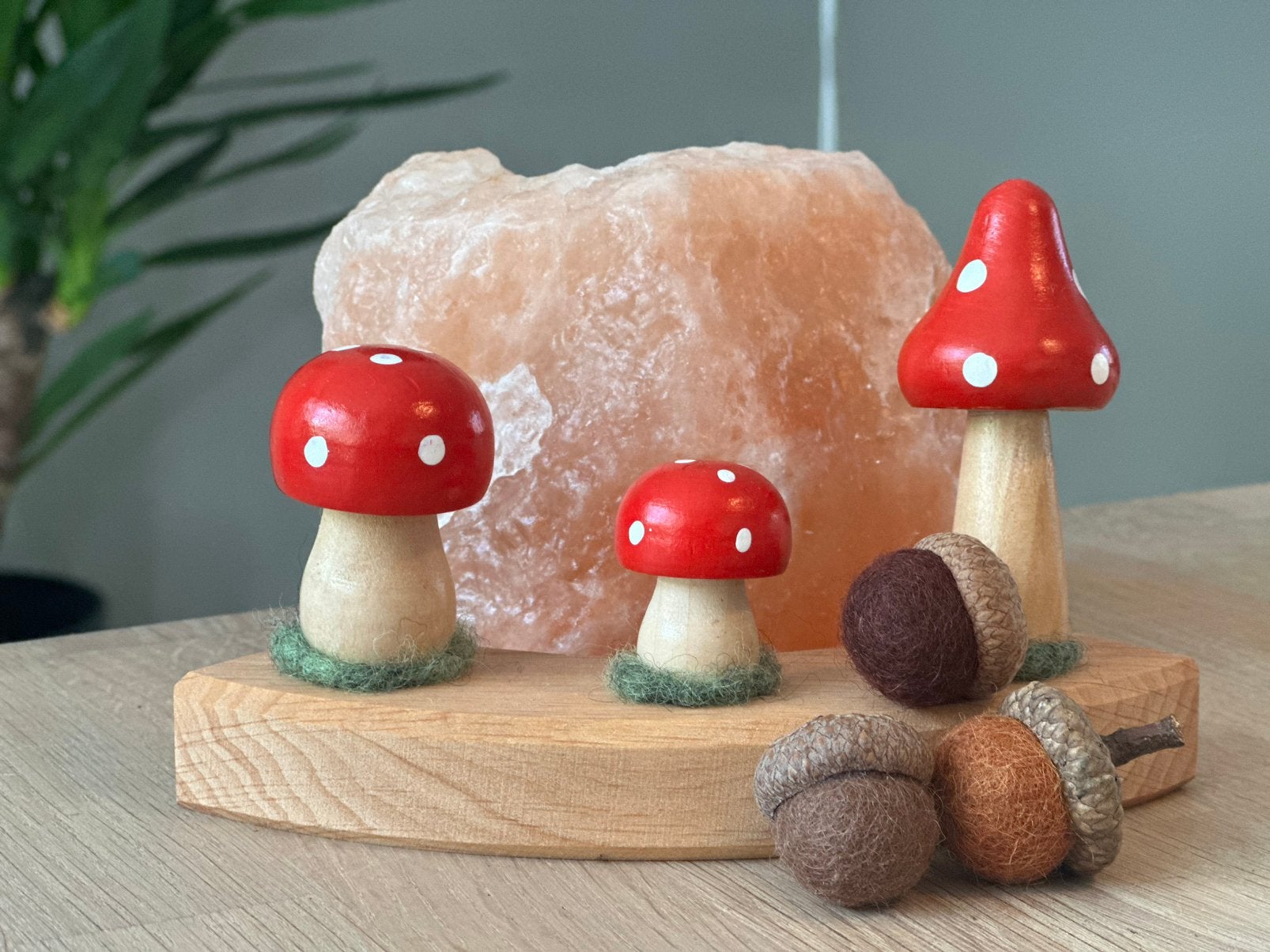 Paddestoelen en eikels wol grimms jaarring steker herfst, Verzenden, Nieuw, Figuurtje(s), Wolvilt