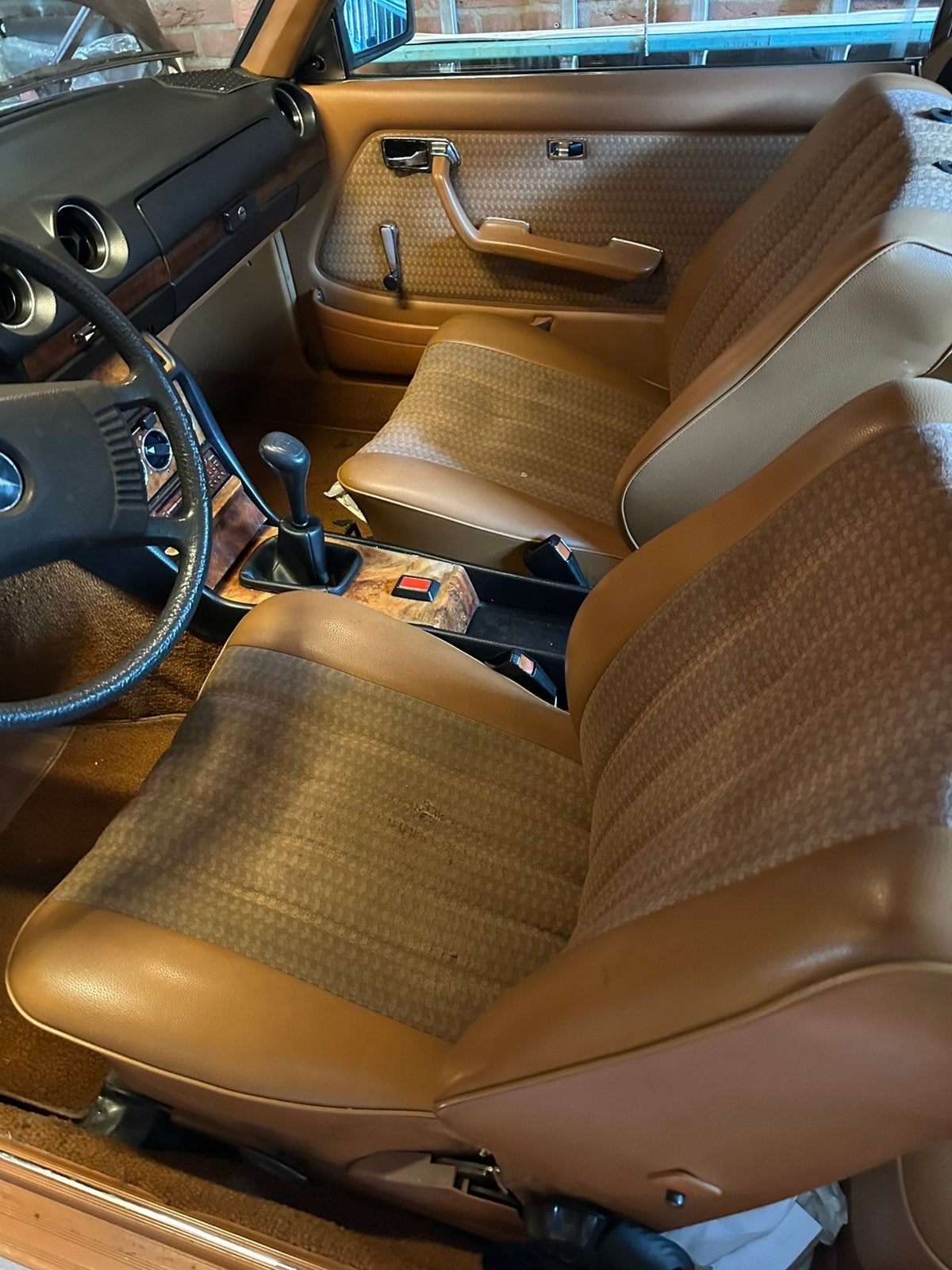 Mercedes-Benz 200-Serie 2.7 280 CE 1977 Bruin, foto 9