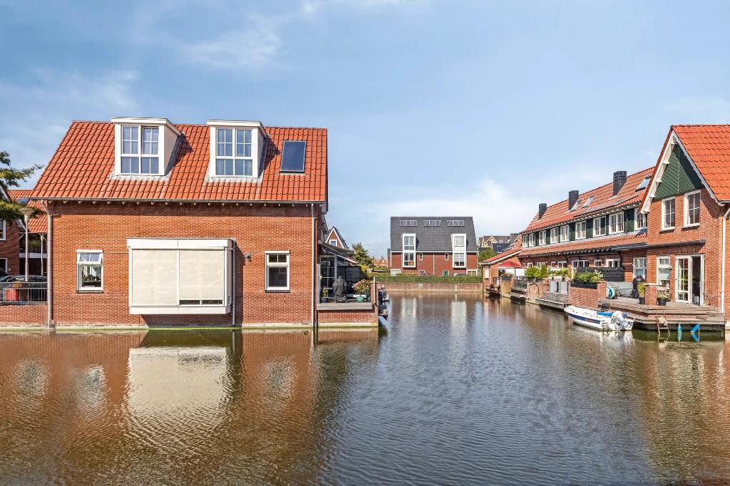 Moderne Woonark 129m2 2-laags A+++ Nabij Schiphol, 129 m², 7 kamers, Zuid-Holland, Hillegom