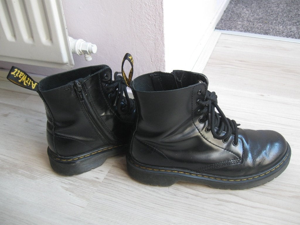 DR MARTENS maat 36 zwart met rits, Kleding | Dames, Schoenen, Zwart, Ophalen of Verzenden, Dr. Martens, Zo goed als nieuw
