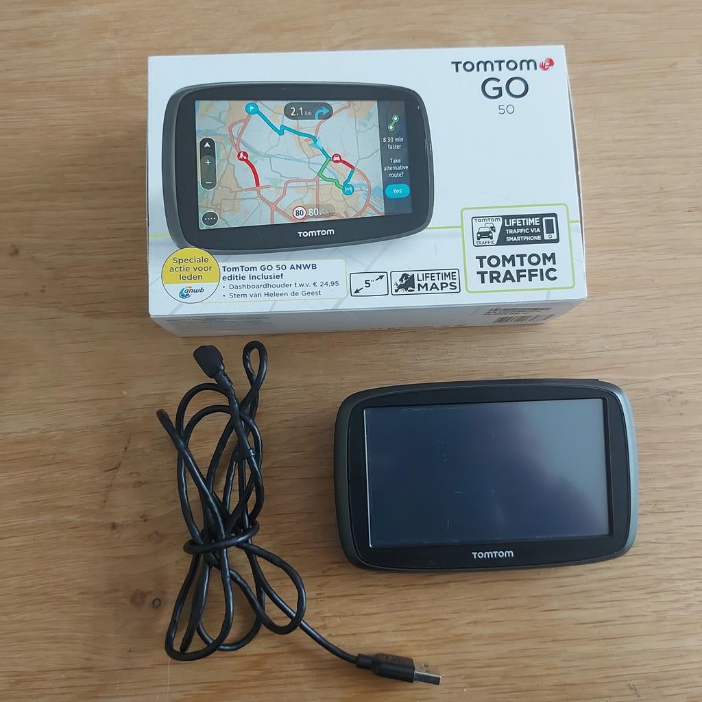 TomTom GO 50 Navigatiesysteem met Lifetime Maps, Verzenden, Zo goed als nieuw
