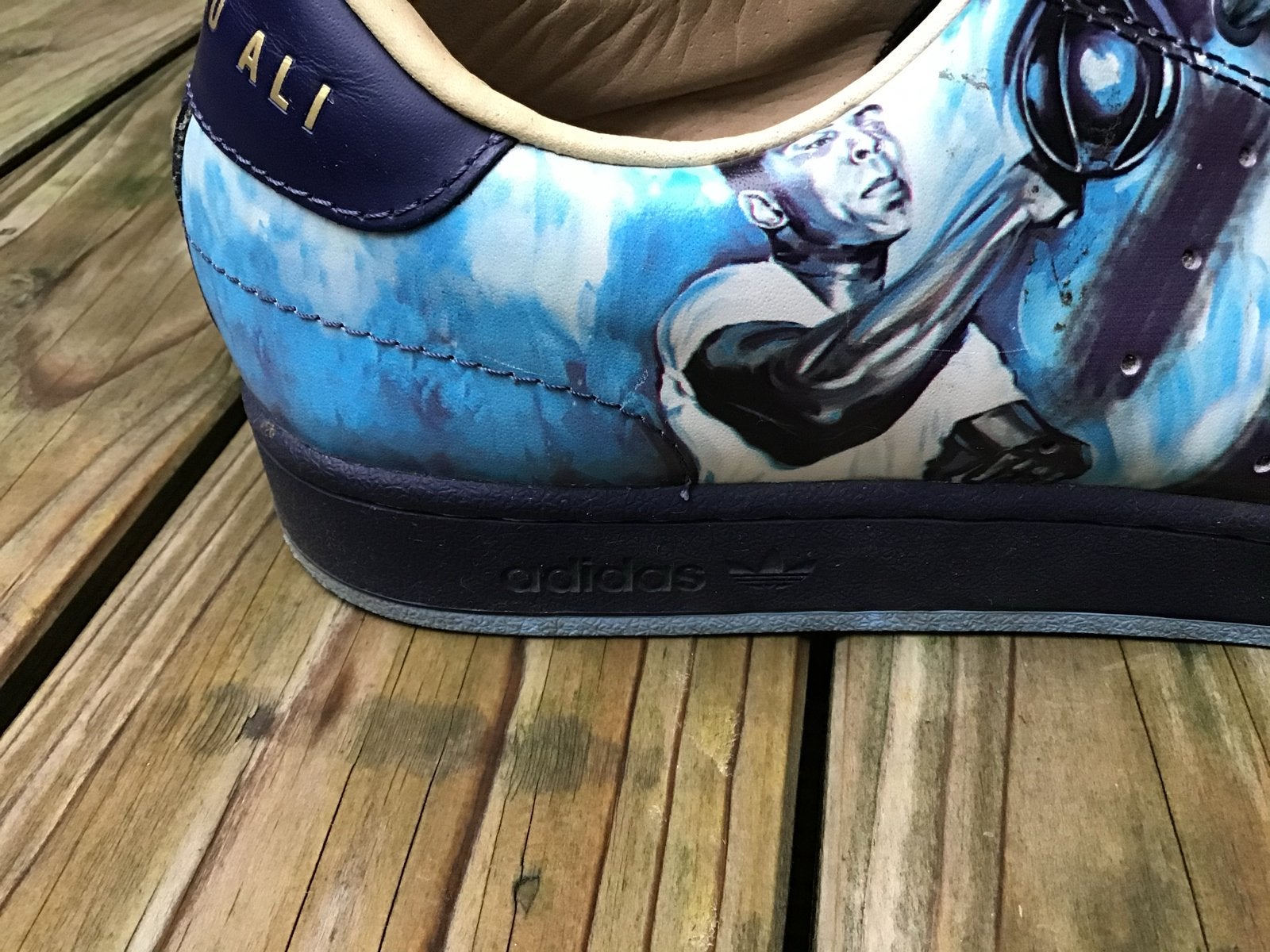 Adidas Muhammad Ali Limited Edition Eric Bailey * maat 47,5, Ophalen of Verzenden, Zo goed als nieuw, Blauw, Sneakers of Gympen