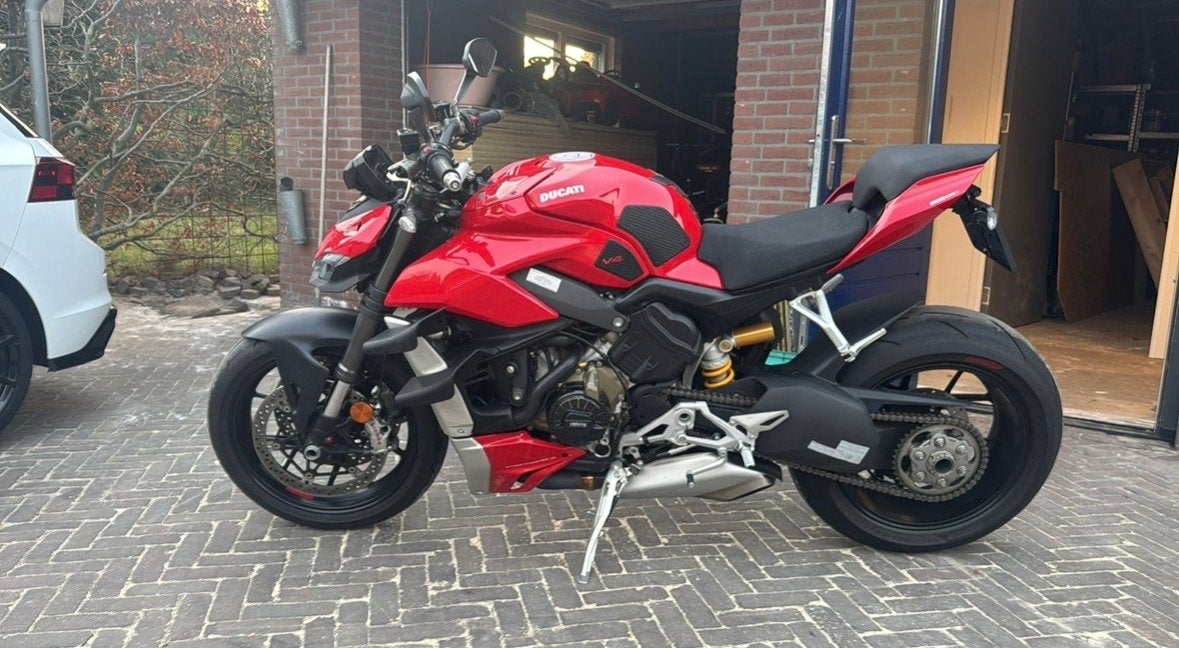 Ducati Streetfighter V4 2021 Rosso -13000km, 4 cilinders, Motorrijbewijs A, Gebruikt, Particulier