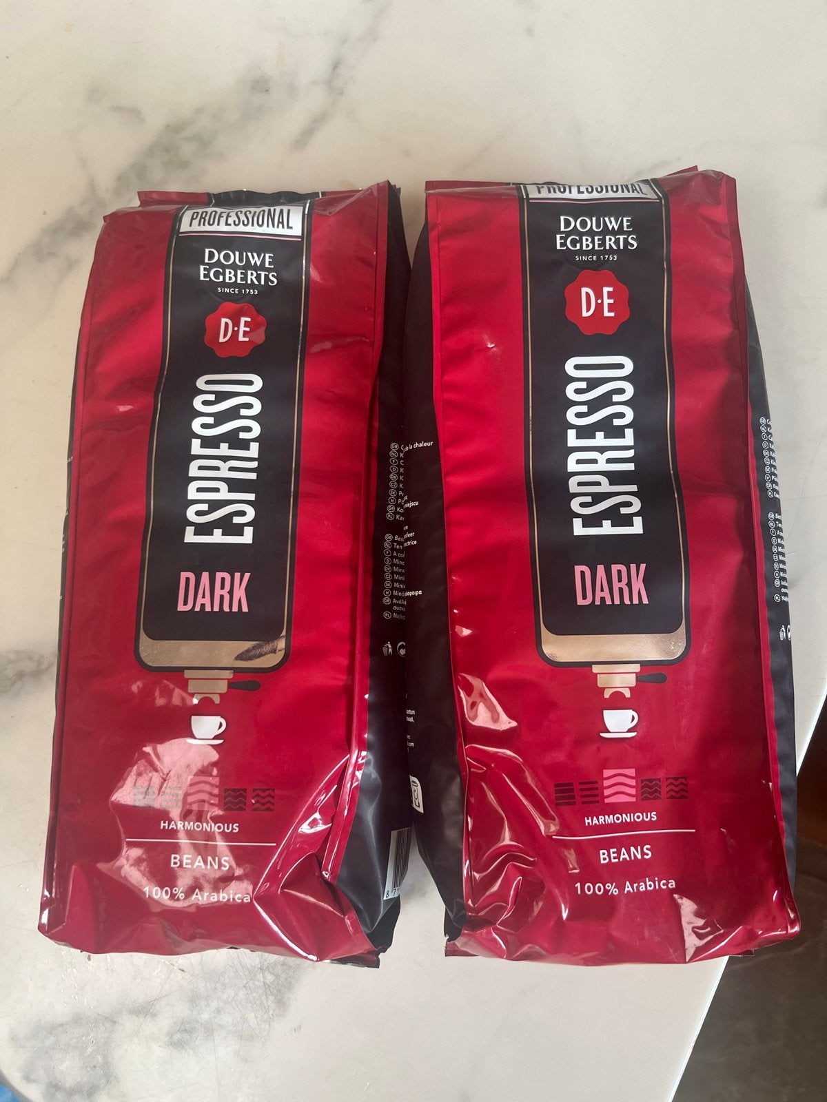 Te koop douwe egberts koffie beans bonen 2 zakken 1 kg, Diversen, Ophalen of Verzenden