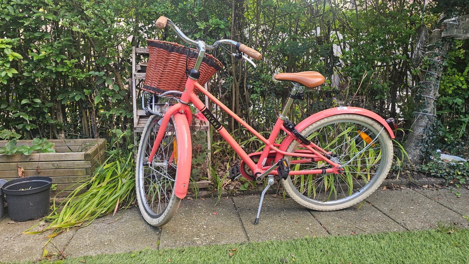 Volare Melody 24 inch kinderfiets met mand, Ophalen, Gebruikt, Volare, Terugtraprem