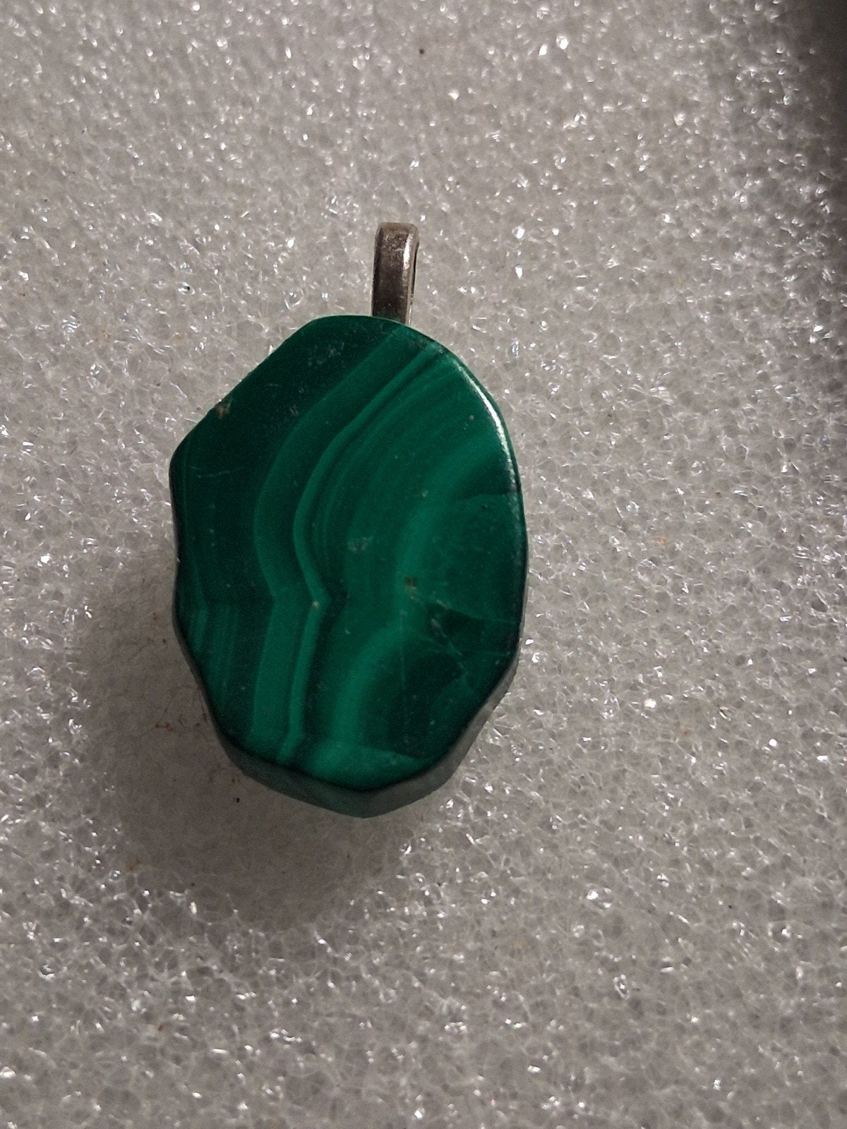 Malachiet hanger afmeting 5 cm, Ophalen of Verzenden, Nieuw, Groen, Steen of Mineraal
