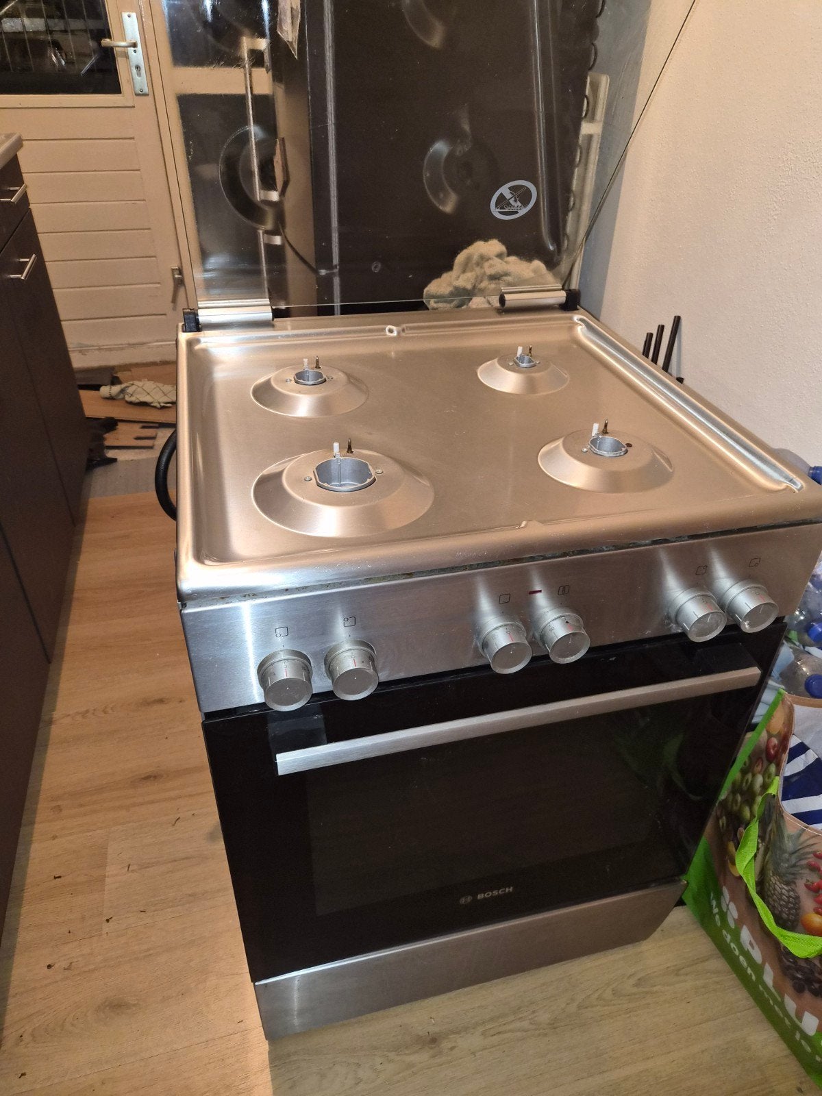 Bosch Vrijstaand Gasfornuis met Oven, Gebruikt, 60 cm of meer, Gas, Vrijstaand
