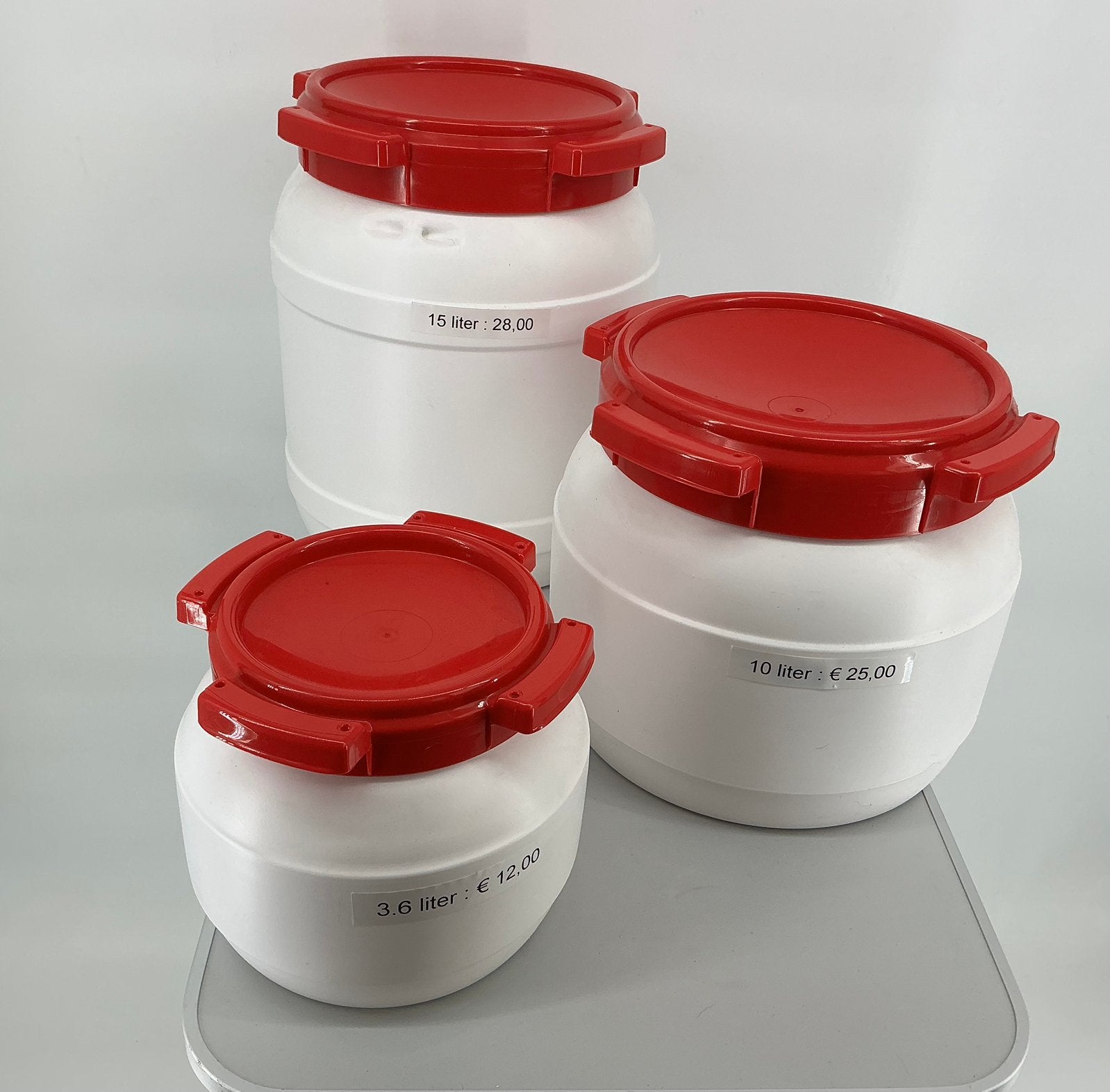 Emmers.Nieuw.Merk: Curtec. Maat : 3.6,10,15. Ltr. € 12,00., Ophalen, Nieuw, Kunststof, Met deksel