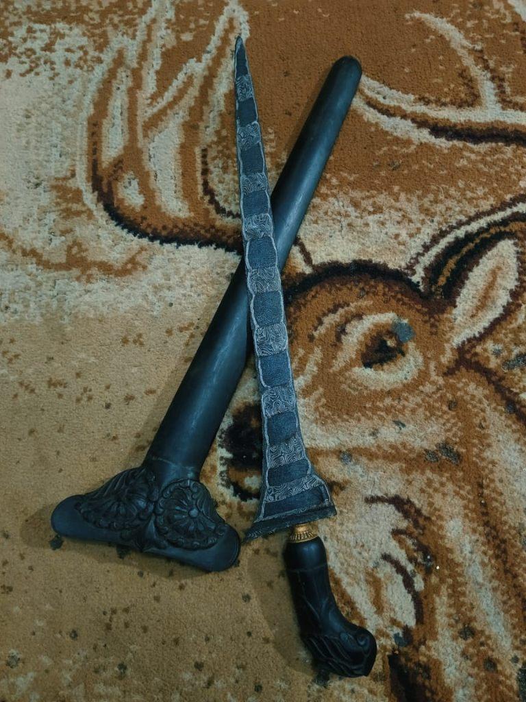 Antieke Keris Madura Dapur Brojol Pamor Pendul Wengkon SVD85, Antiek en Kunst, Verzenden