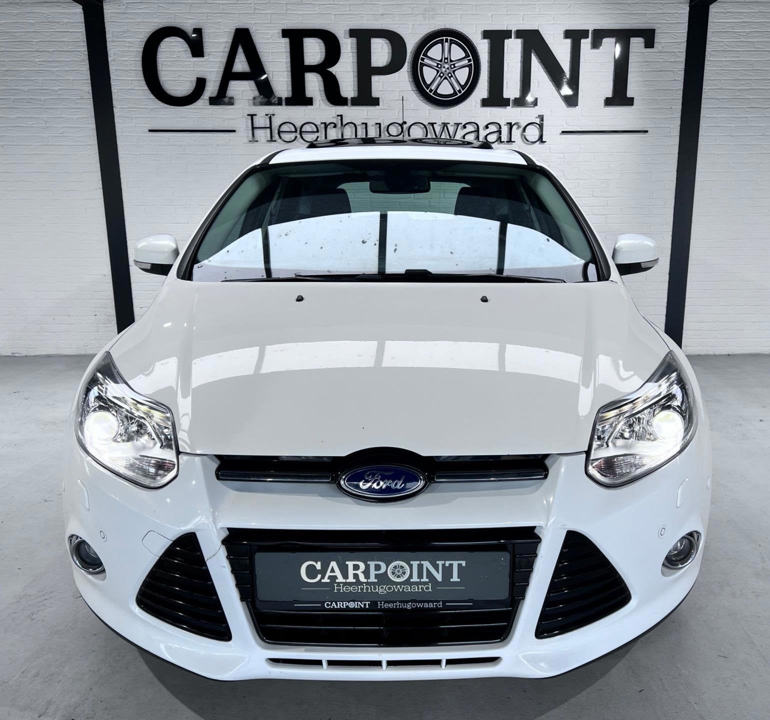 Ford Focus 1.0 EcoBoost Titanium 125PK 2013 Schuifdak Navi X, Auto's, 125 pk, Wit, Origineel Nederlands, Bedrijf