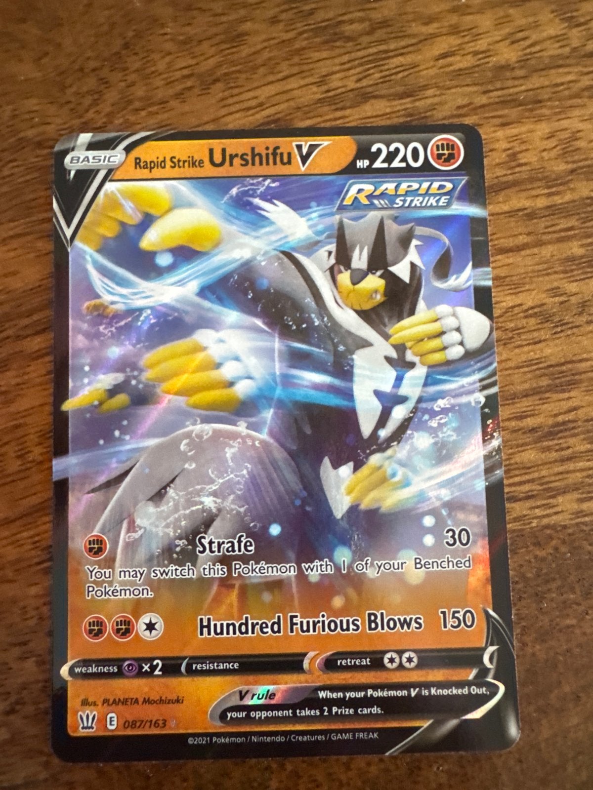 Pokémon Kaart Rapid Strike Urshifu V 087/163, Ophalen of Verzenden, Zo goed als nieuw, Losse kaart
