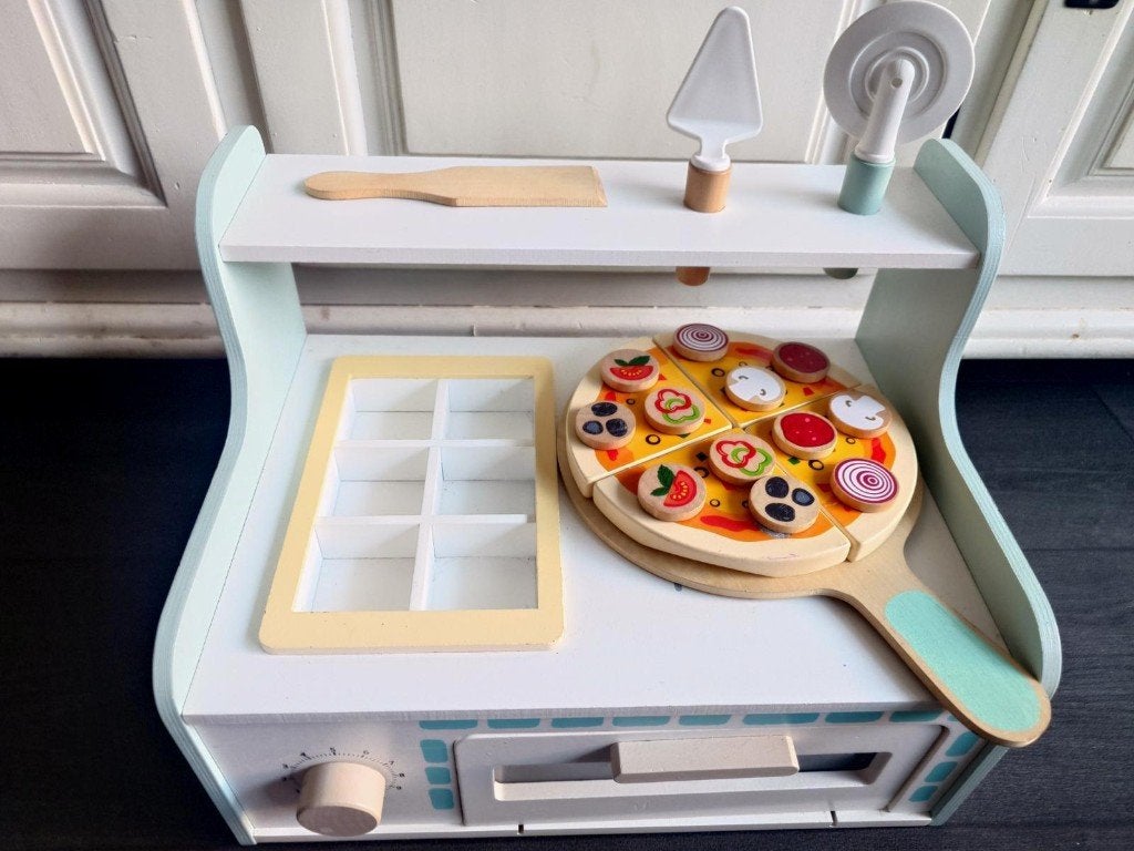 Houten pizza oven /keuken met accesoires, Kinderen en Baby's, Ophalen of Verzenden, Gebruikt, Meubelstuk of Keukentje