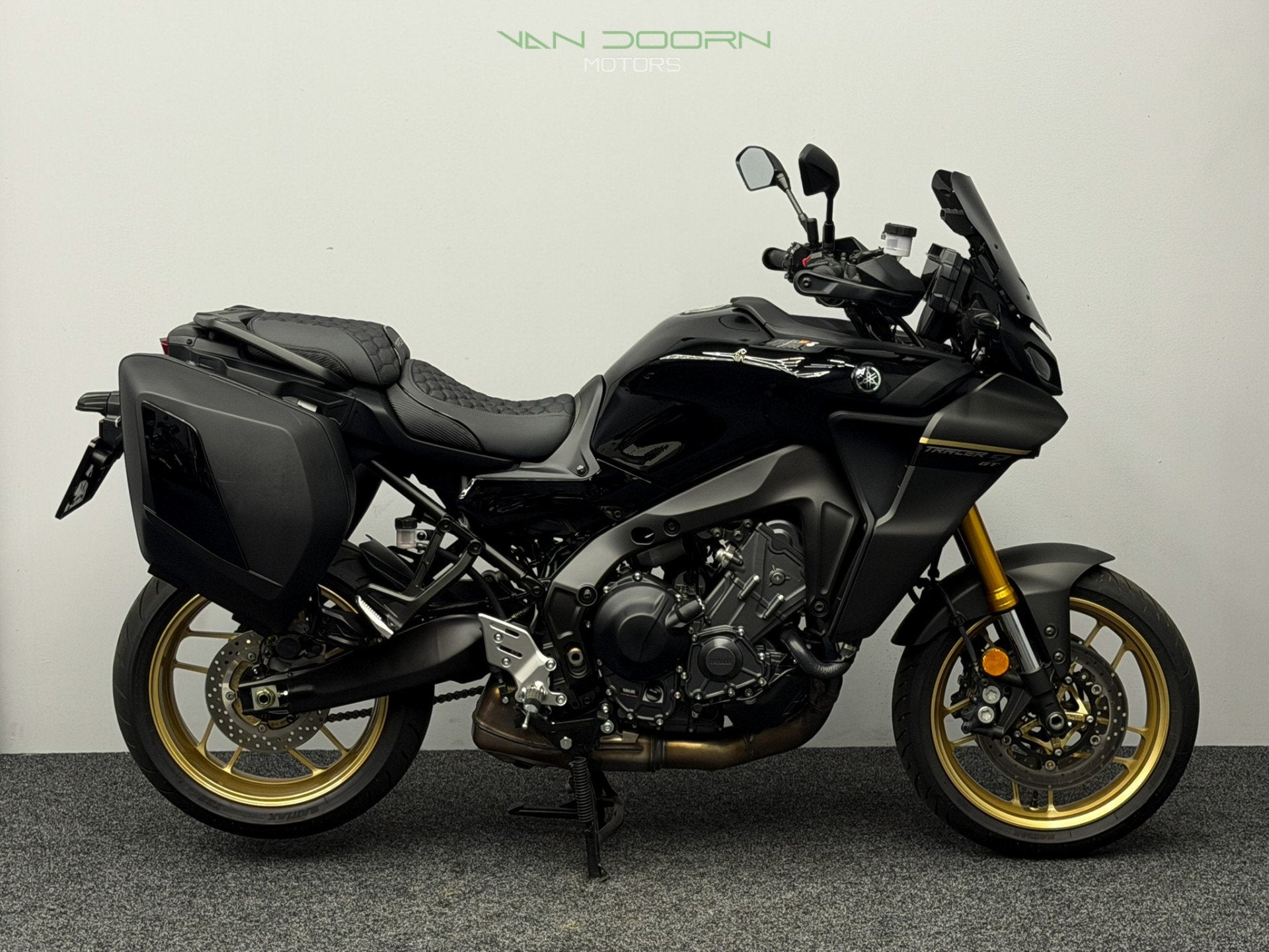 Yamaha Tracer 9 GT ABS | Custom Seats | Koffers | 2024 | 373, Info@vandoornmotors.nl, 890 cc, Kraaivenstraat 23-5
5048AB  TILBURG, NL
