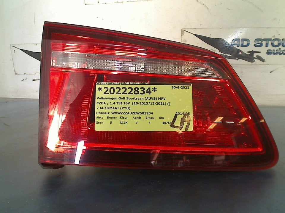 Achterlicht Links BINNEN Golf Sportsvan (AUVS) 2014, Gebruikt, Volkswagen, Volkswagen AG, Kundenbetreuung@volkswagen.de