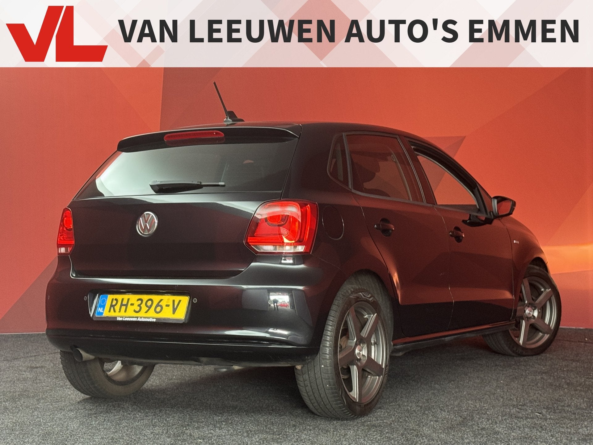 Volkswagen Polo 1.6 TDI R-Line Edition | Pano | Led | Riem v, Auto's, Euro 5, Stof, Gebruikt, Zwart