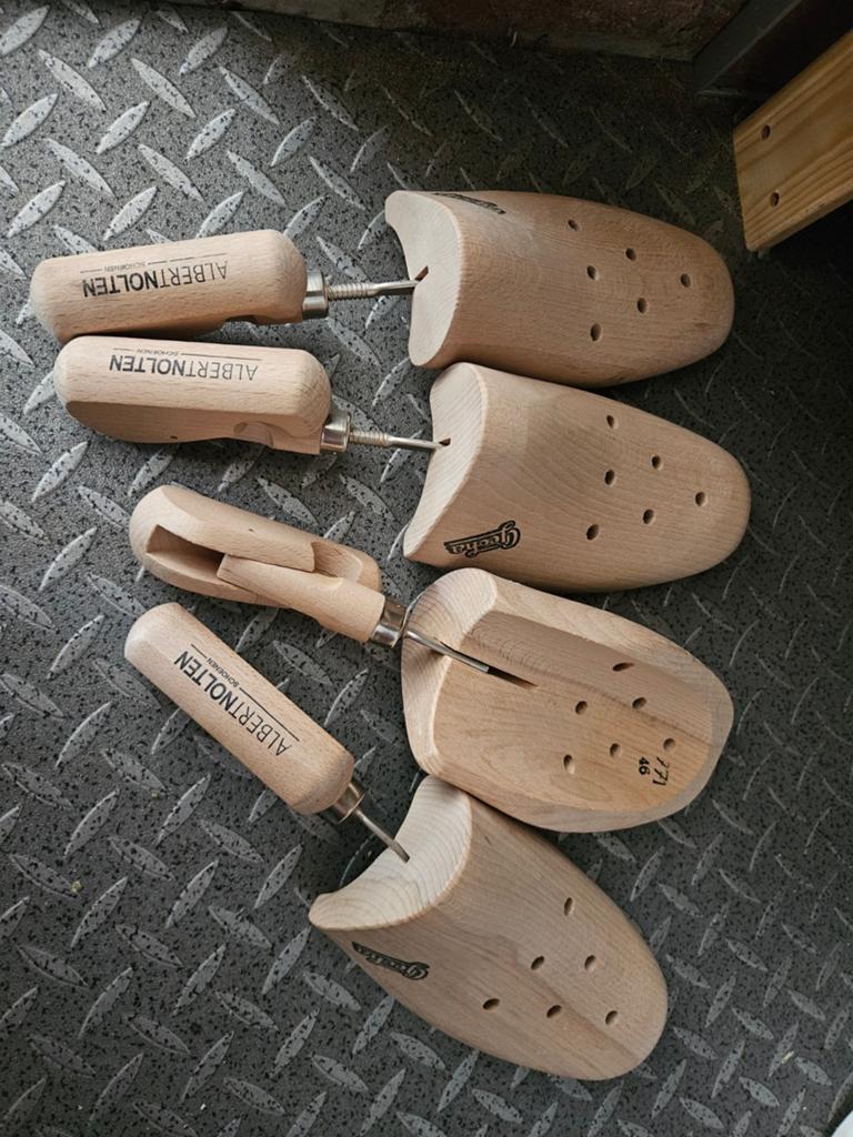 Houten schoenspanners maat 46, Ophalen, Bruin, Overige typen, Zo goed als nieuw