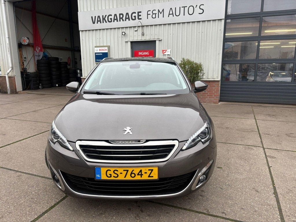 Peugeot 308 SW 1.2 PureTech Allure Distributieriem is vervan, Voorwielaandrijving, Stof, Gebruikt, Euro 6