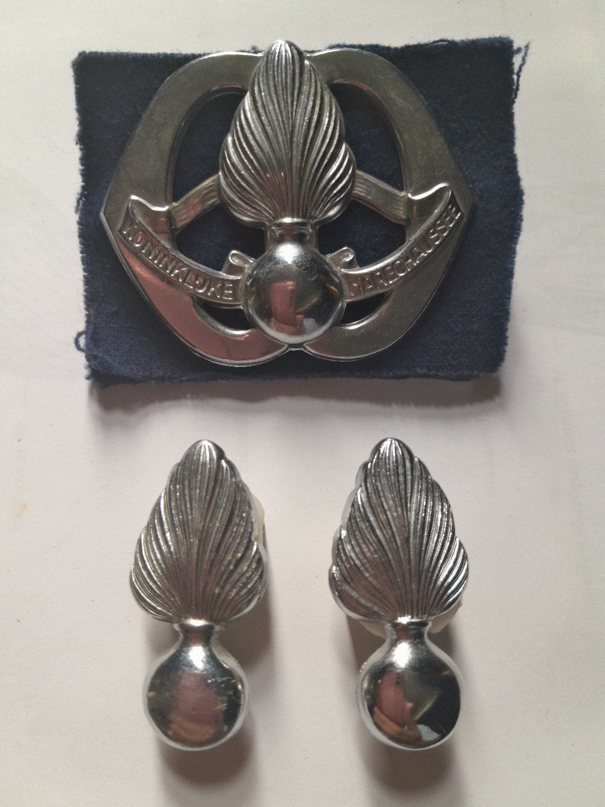 2e model Koninklijke Marechaussee, Ophalen of Verzenden, Marechaussee, Nederland, Embleem of Badge