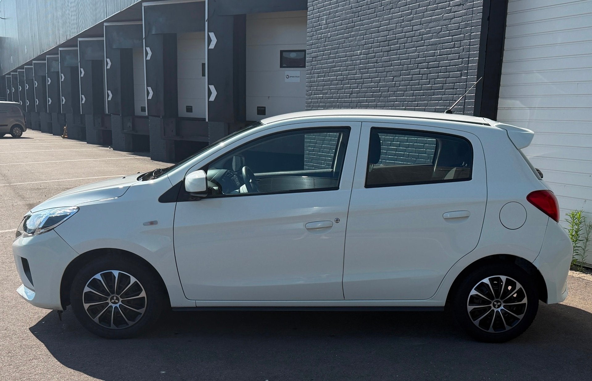 Mitsubishi Space Star 1.2 Cool+ NWEKOPPELING/DEALERO-H/BTW/N, Auto's, Voorwielaandrijving, Stof, Gebruikt, 850 kg