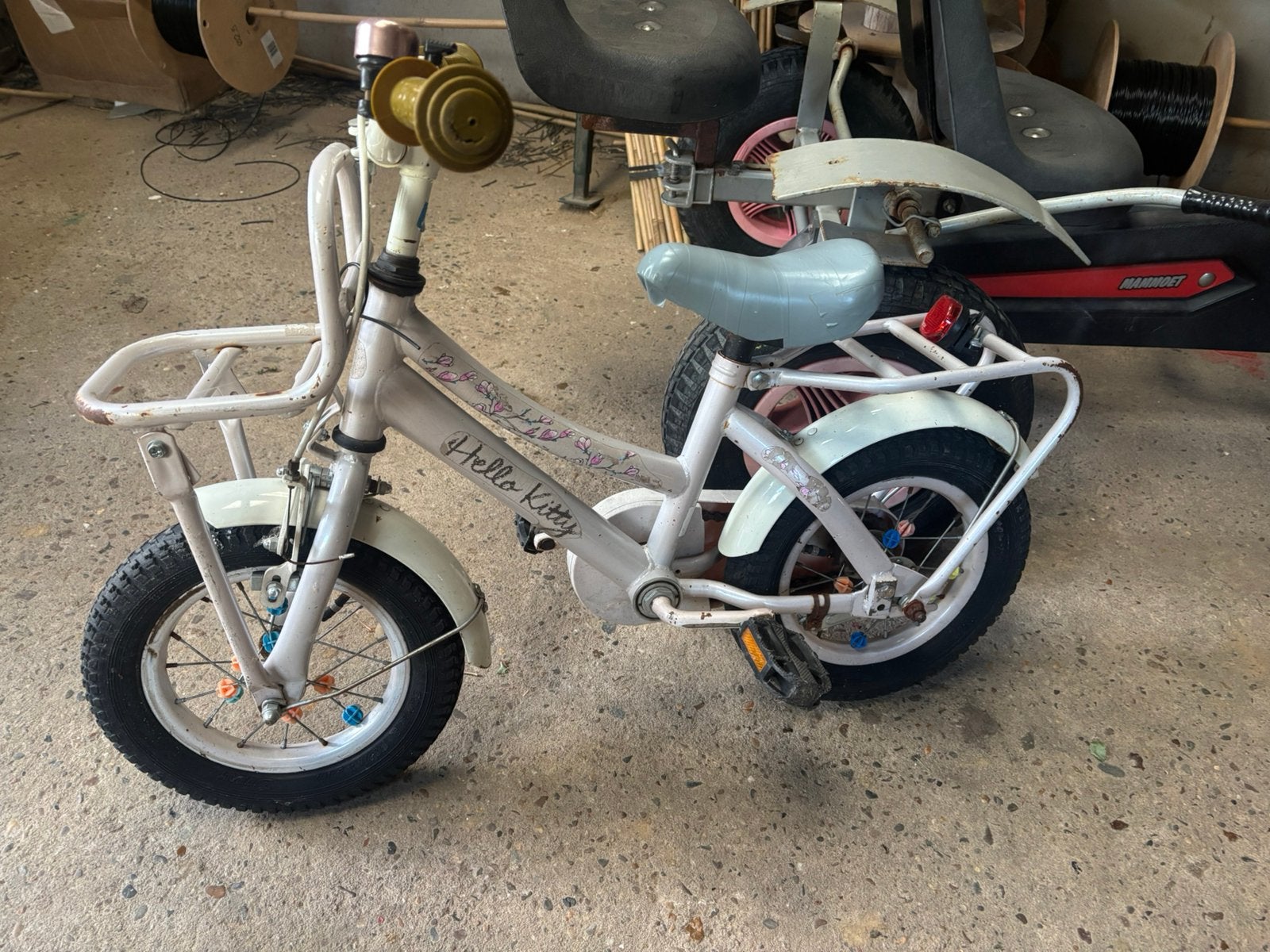Mooi eerste fietsje voor een 4 jarig kindje Hello kitty, Ophalen, Zo goed als nieuw, Minder dan 16 inch
