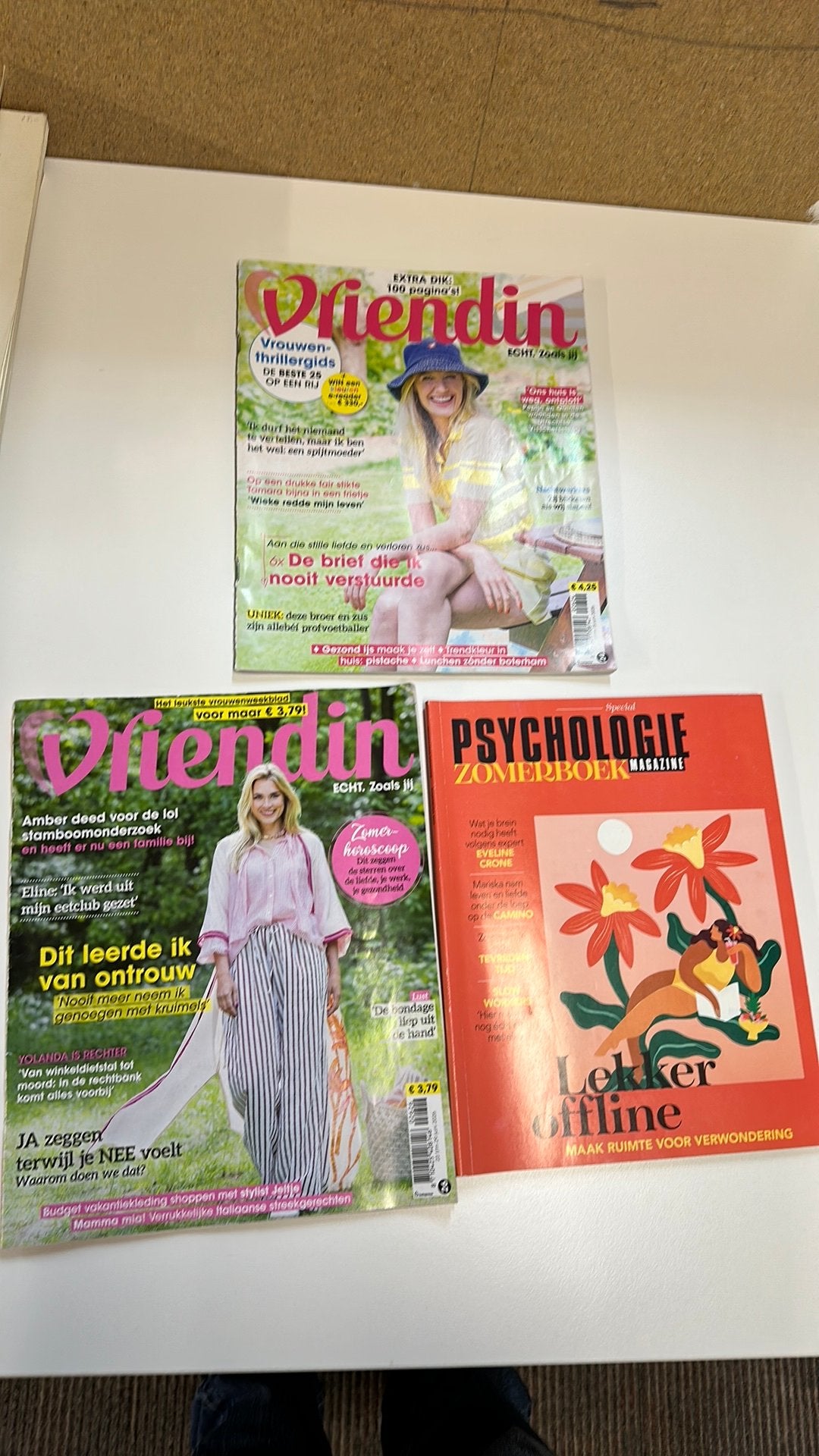 Vriendin en psychologie zomerboek, Ophalen of Verzenden, Zo goed als nieuw, Damesbladen