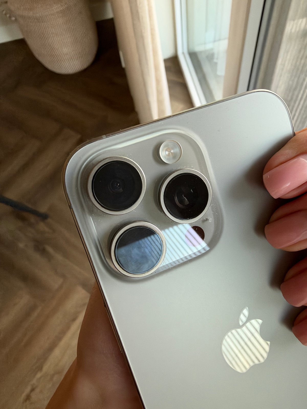 Foto 5 van iPhone 15 Pro Max Titanium - Zo goed als nieuw