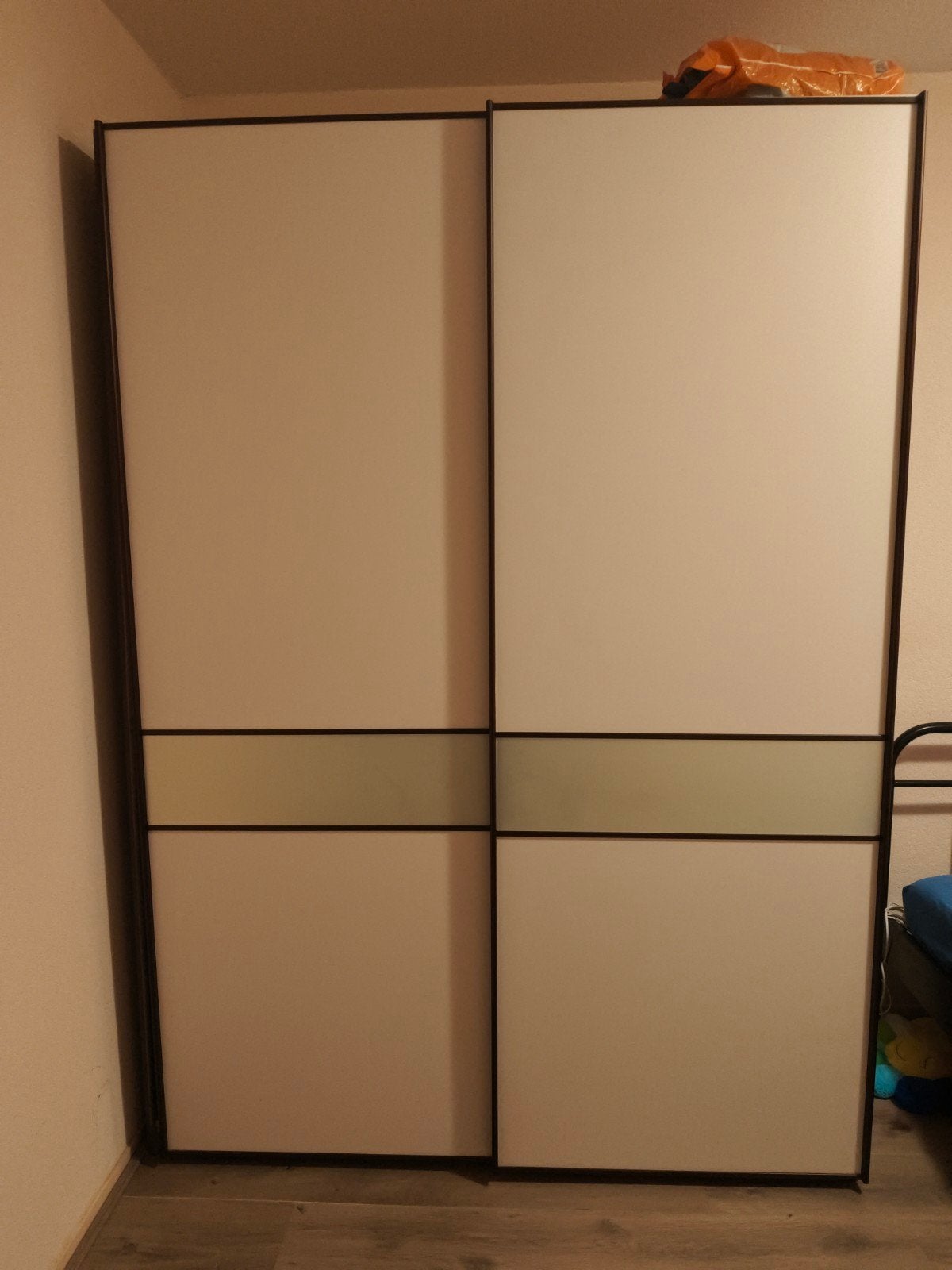 Kledingkast met schuifdeuren - 160x220x65 cm, Ophalen, Met deur(en), Gebruikt, 200 cm of meer