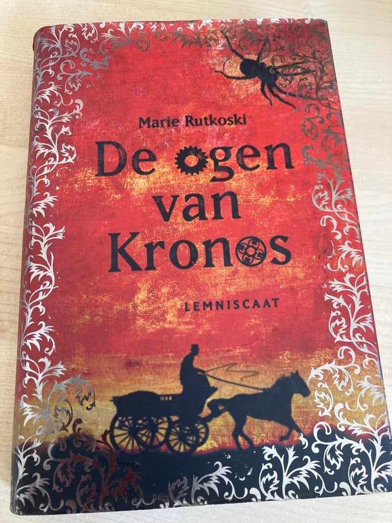 De ogen van Kronos - Marie Rutkoski, Boeken, Ophalen of Verzenden, Zo goed als nieuw, Nederland