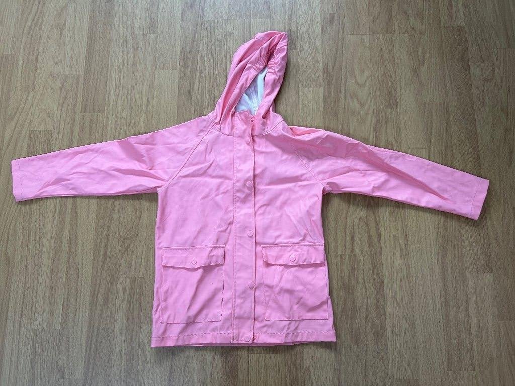 Te koop aangeboden een regenjas voor meisjes, Kinderen en Baby's, Kinderkleding | Maat 128, Gebruikt, Meisje, Ophalen of Verzenden