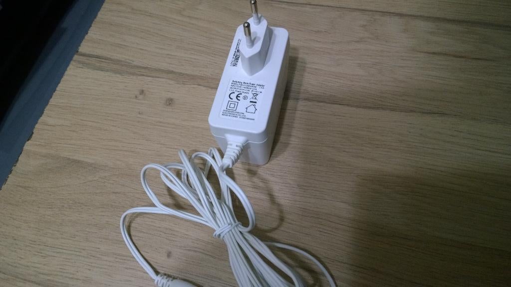 Sw mode power adapter 12v - 2.5A, Ophalen, Gebruikt