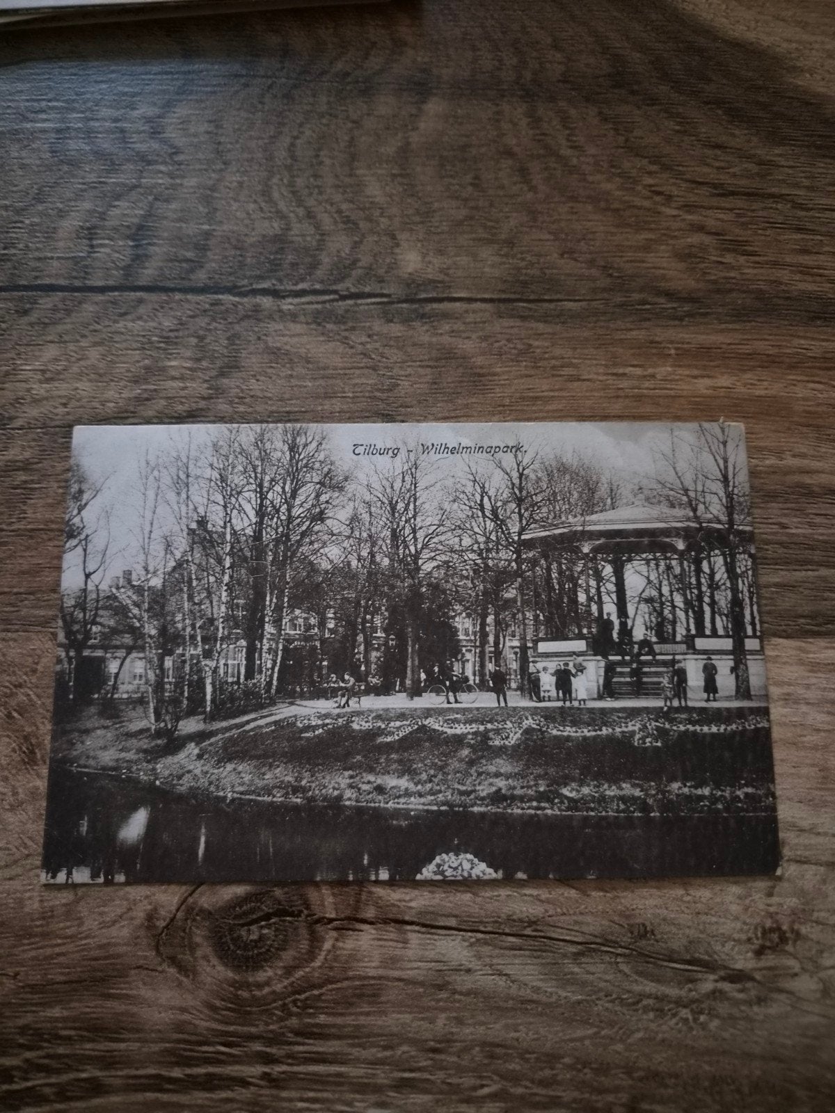 Oude Ansichtkaart Tilburg Wilhelminapark met Muziekkiosk, Ophalen of Verzenden, Voor 1920, Gelopen, Noord-Brabant